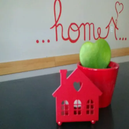 Sweet Two Steps From The Ruins... Πομπηία