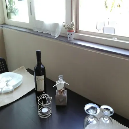 Sweet Two Steps From The Ruins... Πομπηία