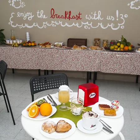 Bed and Breakfast Sweet Two Steps From The Ruins...